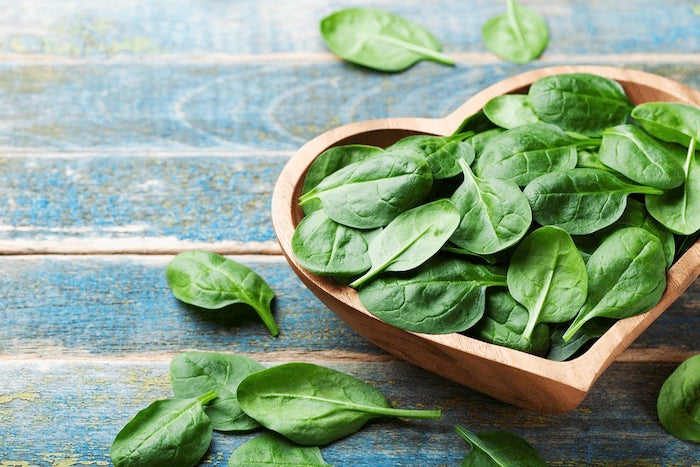 What To Know: 6 Awesome Health Benefits Of Spinach